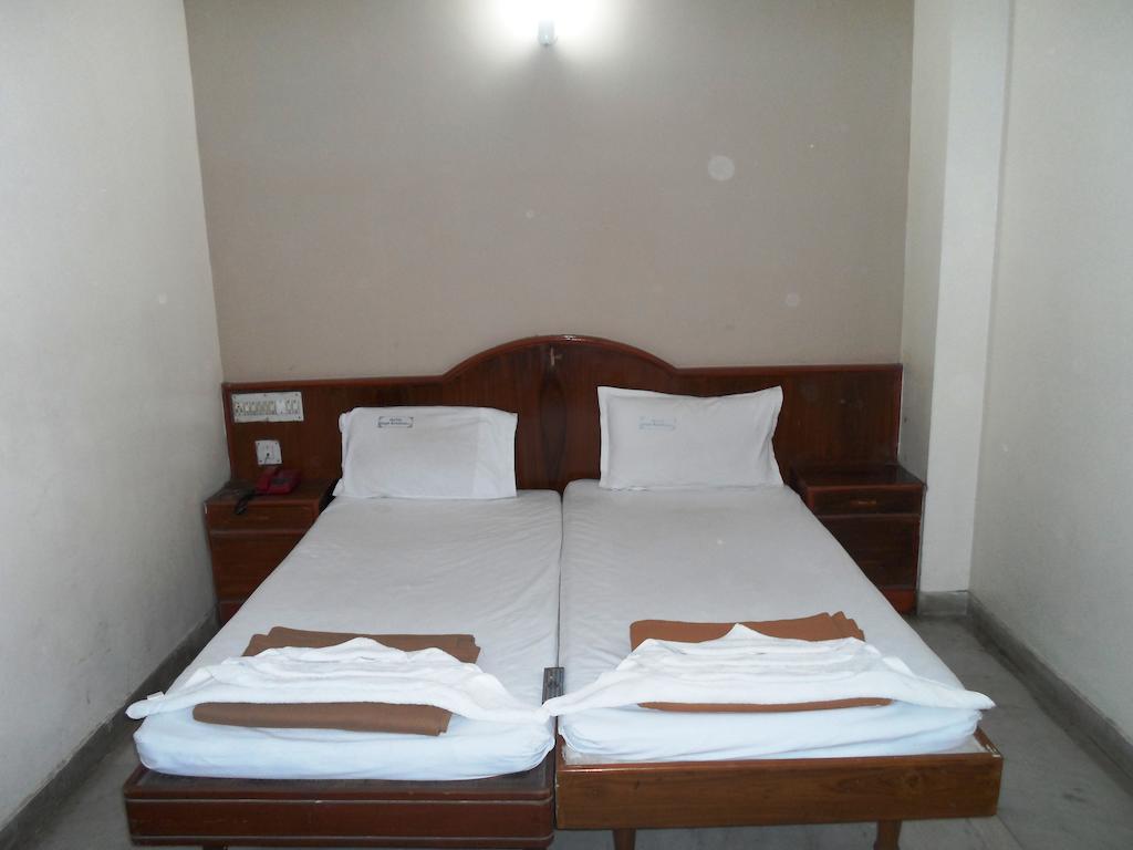 Hotel Gopi Krishna Tirupati Room photo
