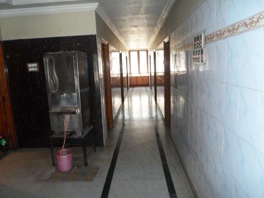 Hotel Gopi Krishna Tirupati Exterior photo